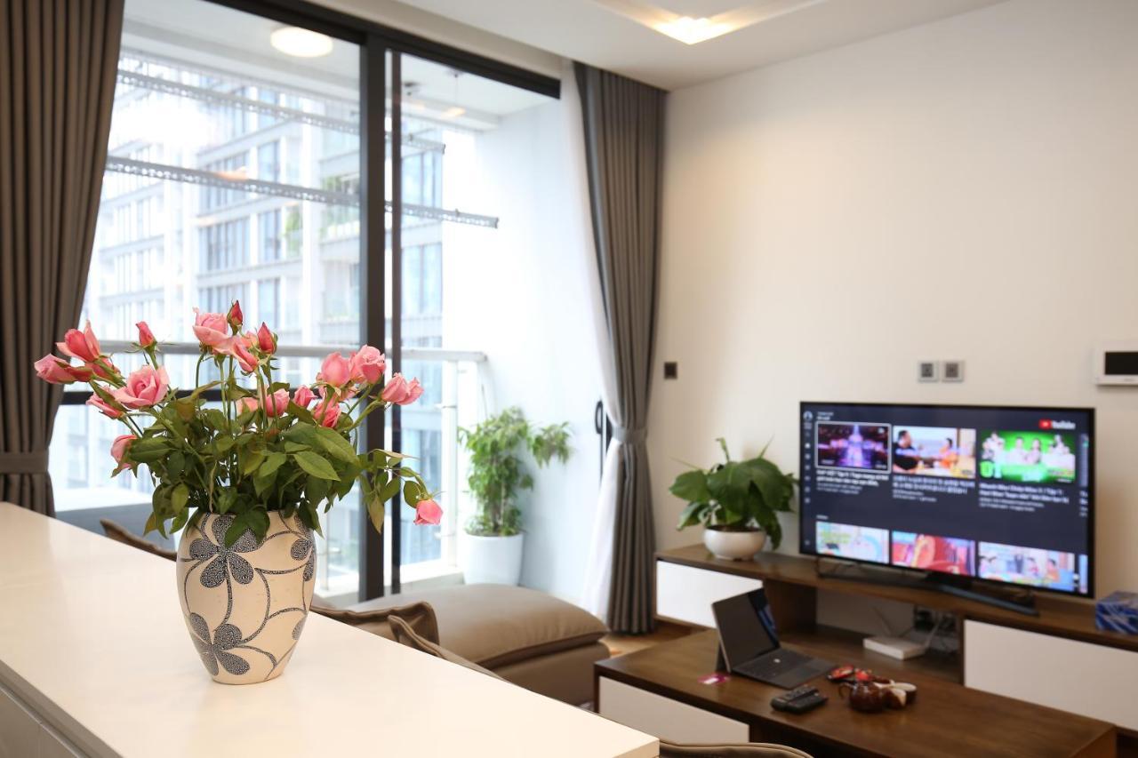 Investland- Vinhomes Metropolis One, Two, Three, Four Bedrooms Apartment