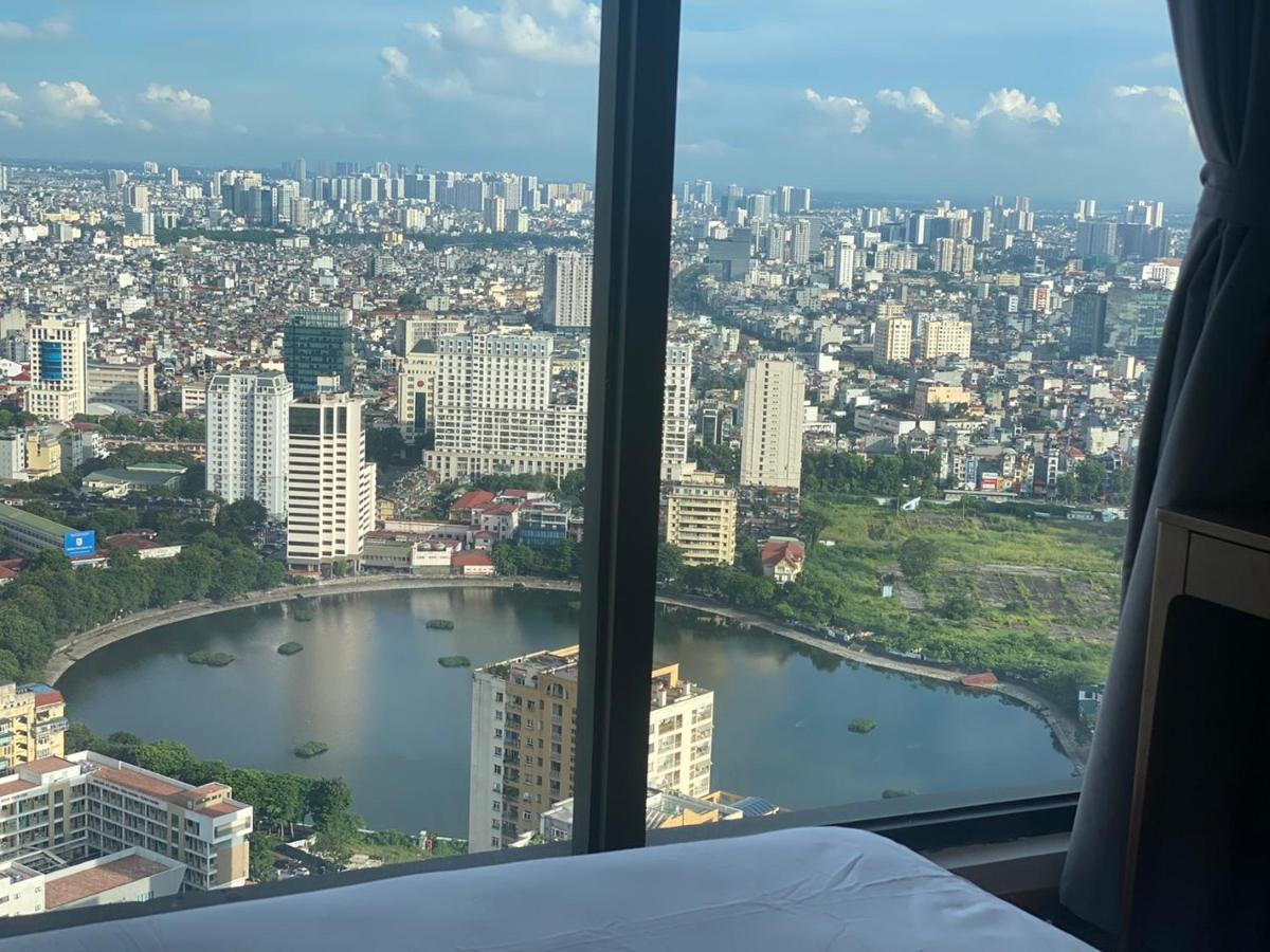 Investland- Vinhomes Metropolis One, Two, Three, Four Bedrooms Apartment Hanoi