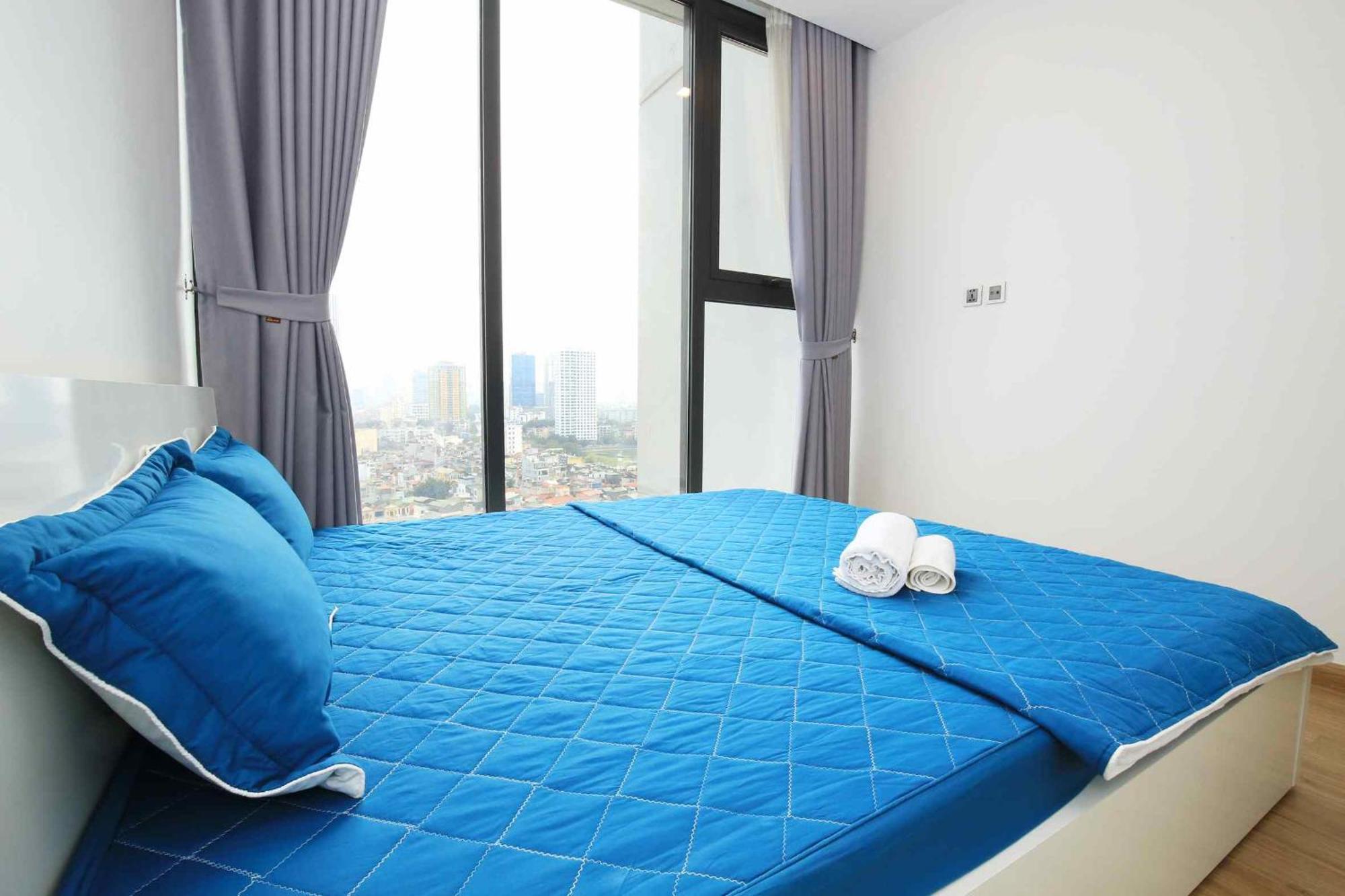 Investland- Vinhomes Metropolis One, Two, Three, Four Bedrooms * Hanoi
