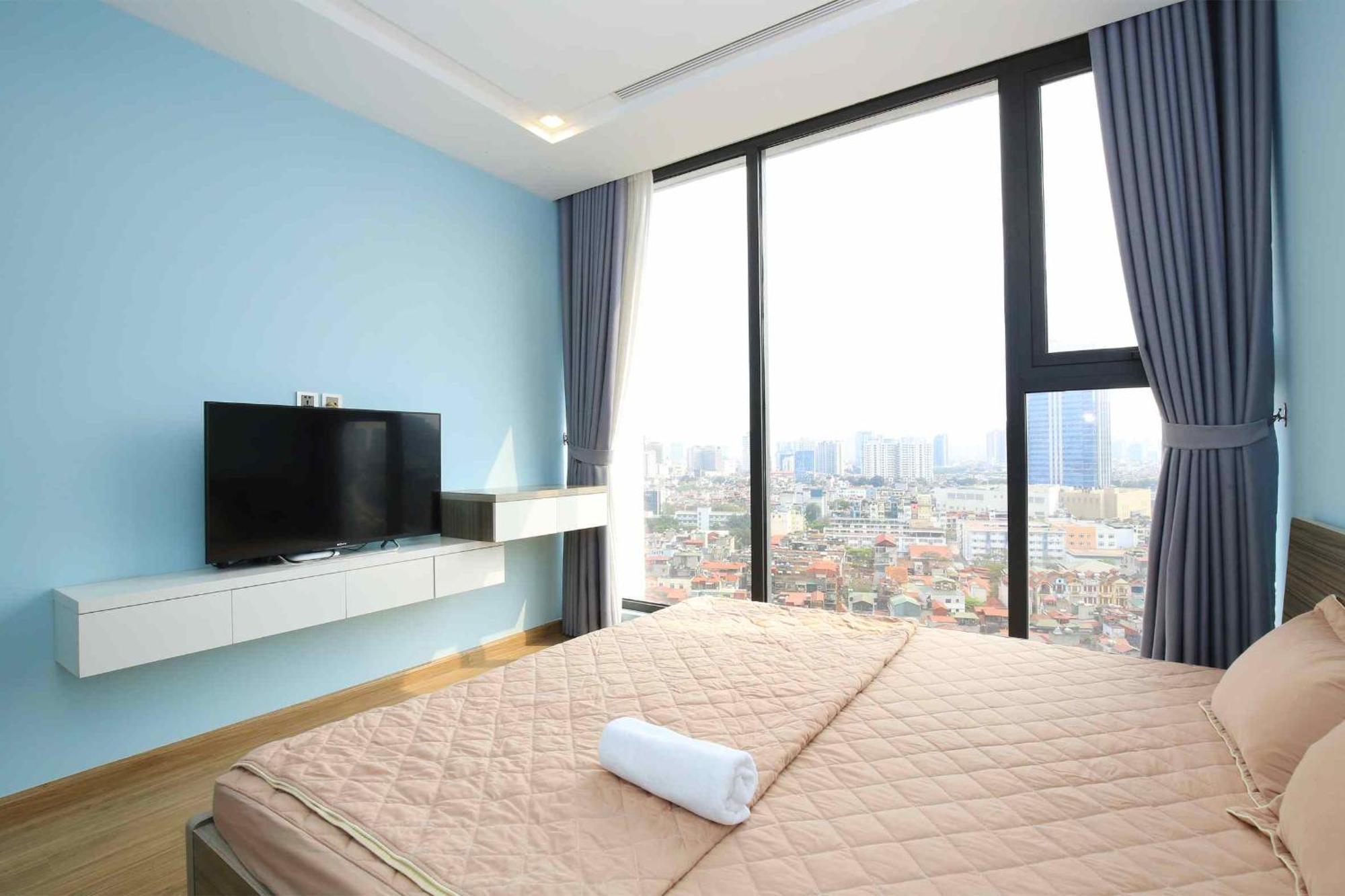 Apartment Investland- Vinhomes Metropolis One, Two, Three, Four Bedrooms Hanoi