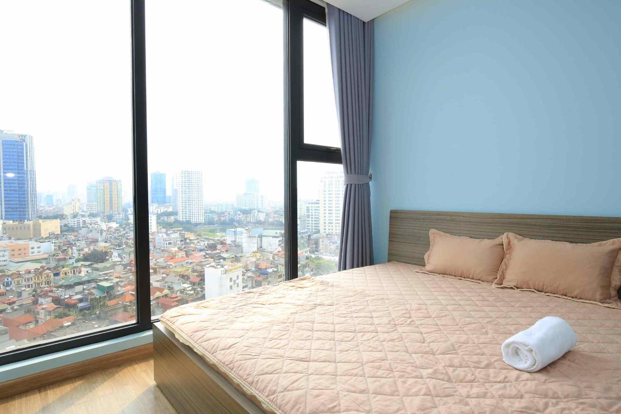Investland- Vinhomes Metropolis One, Two, Three, Four Bedrooms * Hanoi