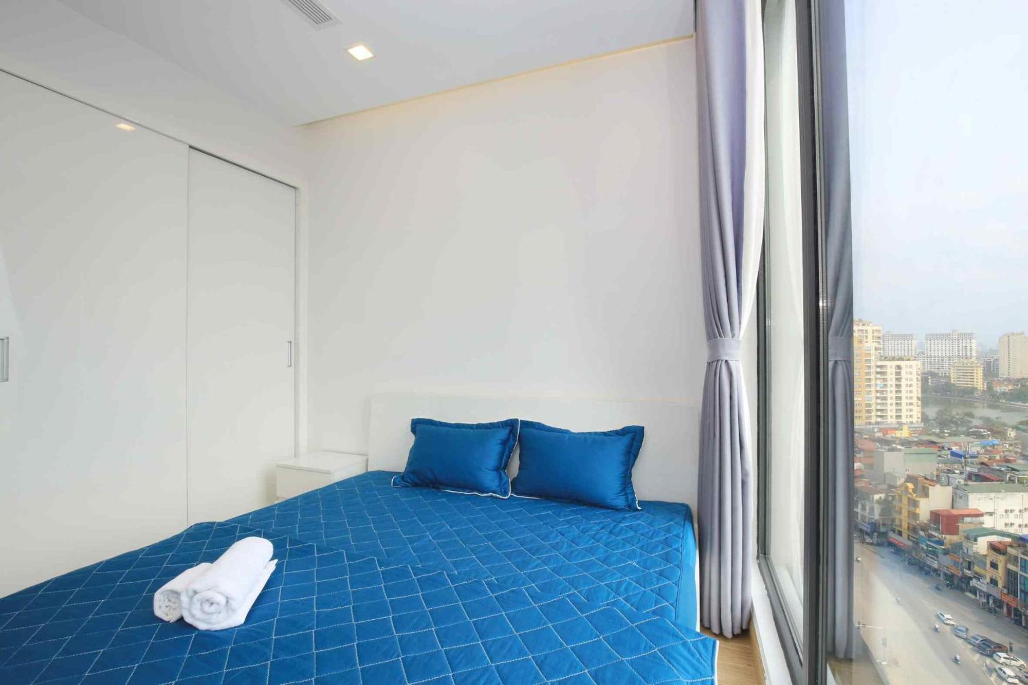 Investland- Vinhomes Metropolis One, Two, Three, Four Bedrooms Hanoi