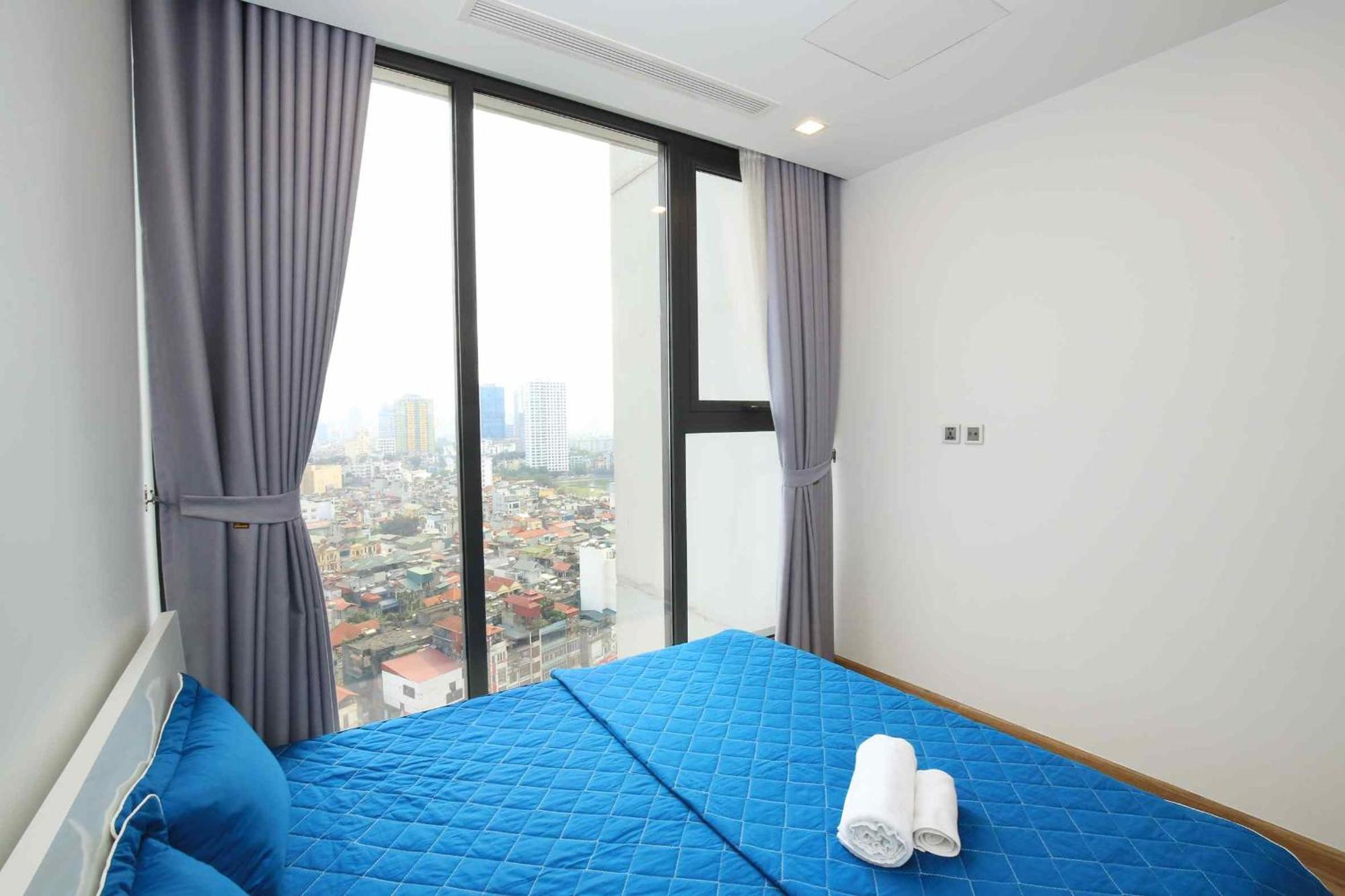 Apartment Investland- Vinhomes Metropolis One, Two, Three, Four Bedrooms Hanoi