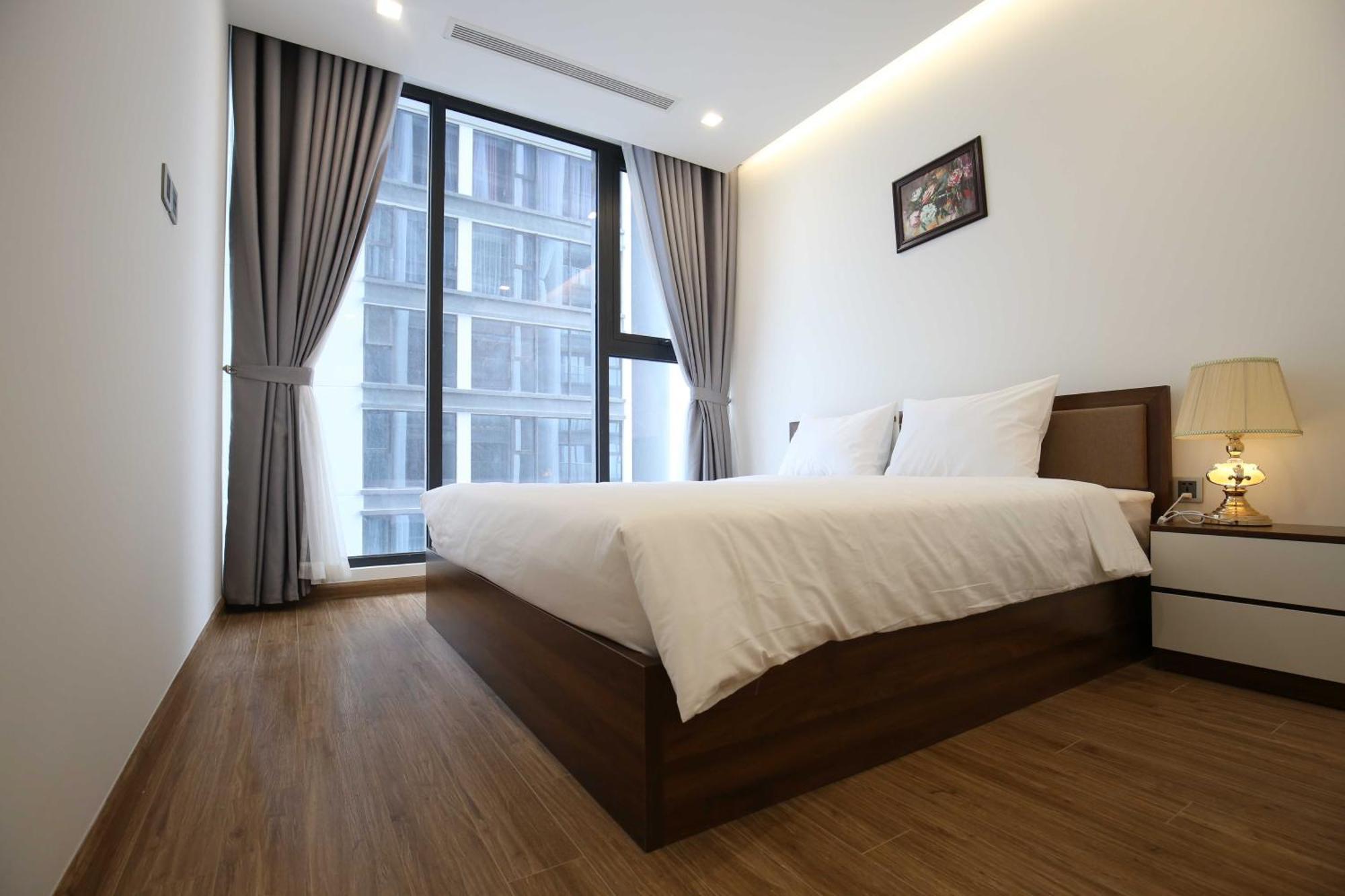 Investland- Vinhomes Metropolis One, Two, Three, Four Bedrooms Apartment *