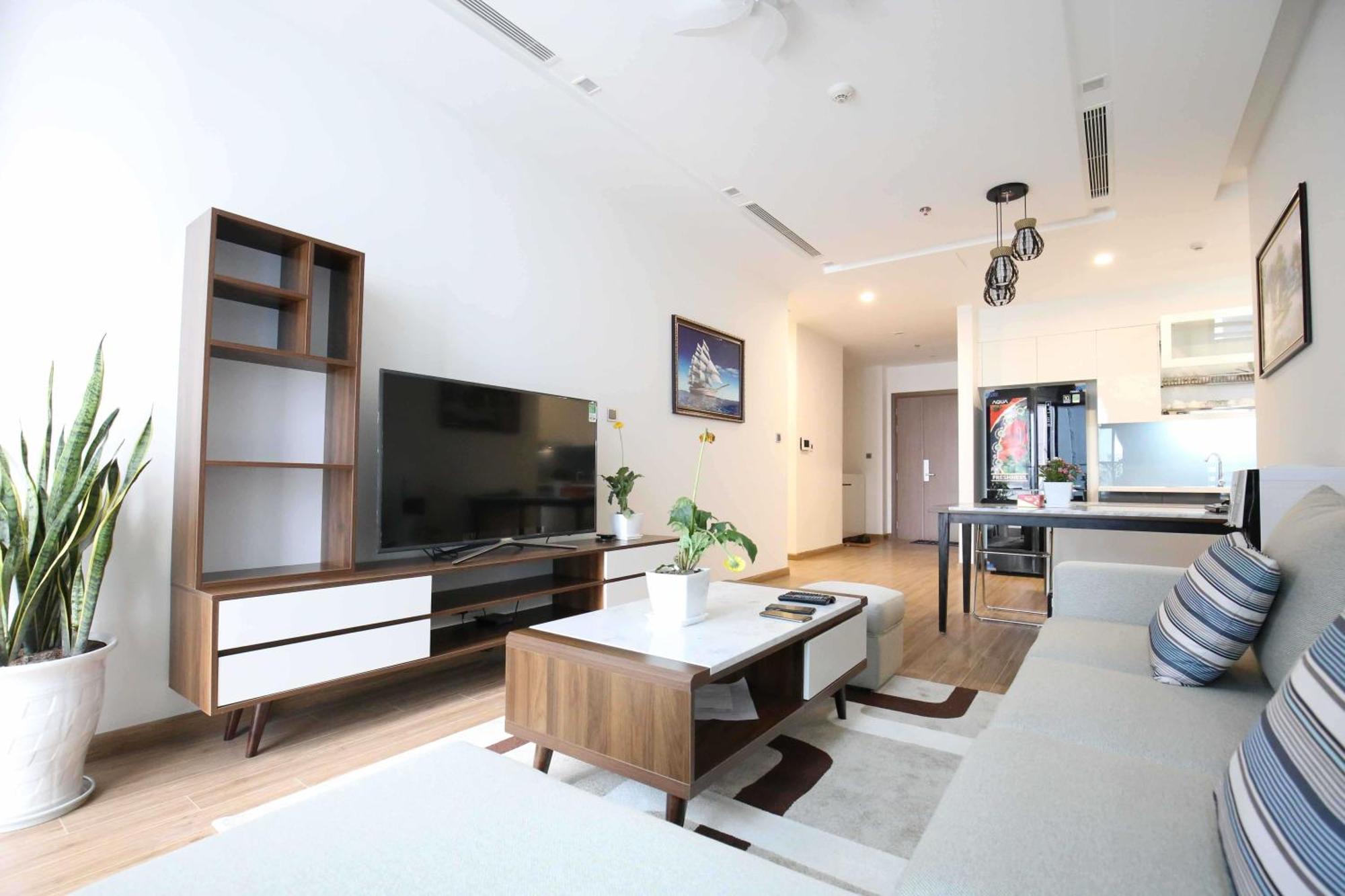 Investland- Vinhomes Metropolis One, Two, Three, Four Bedrooms *