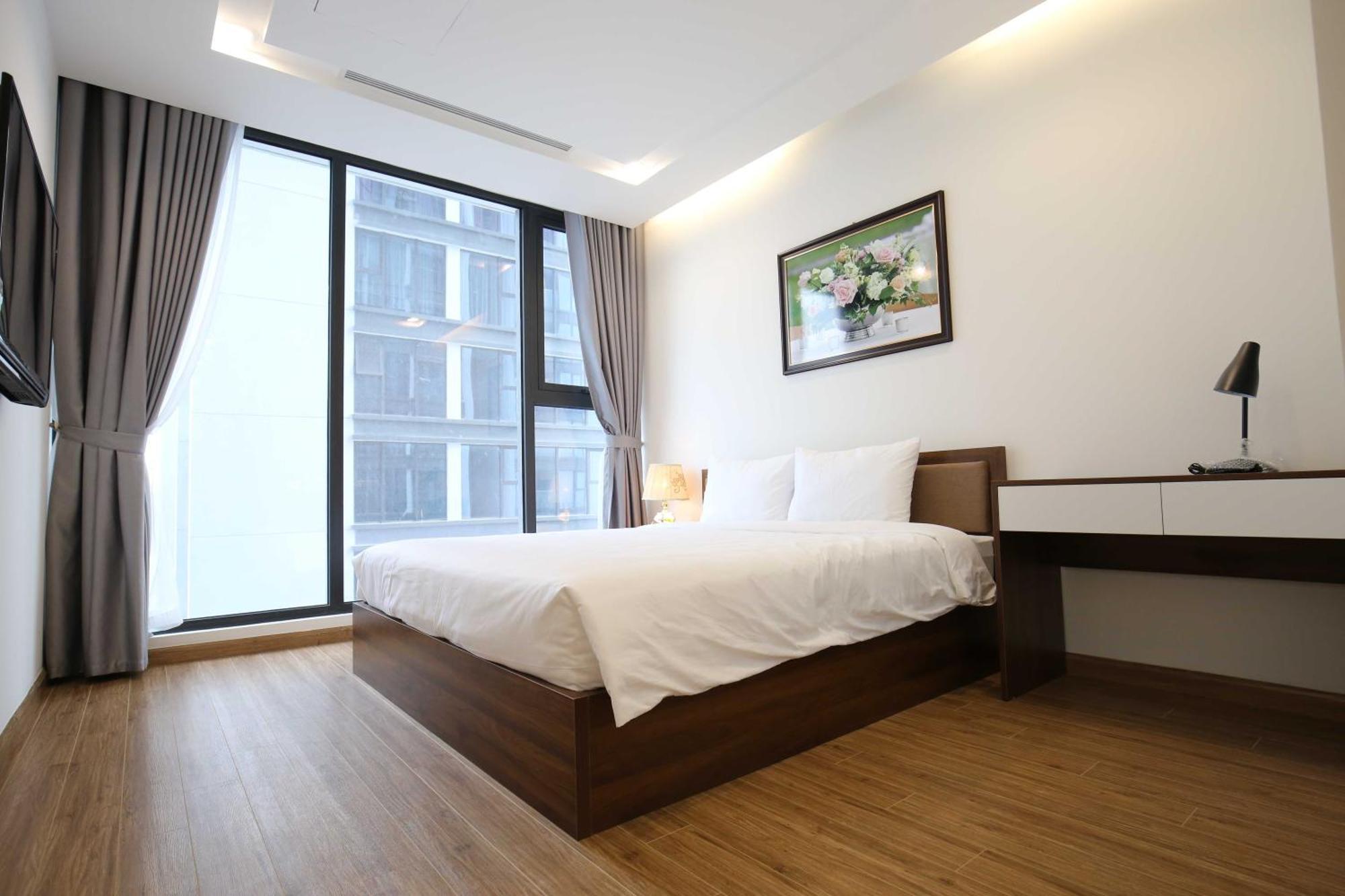 Apartment Investland- Vinhomes Metropolis One, Two, Three, Four Bedrooms *